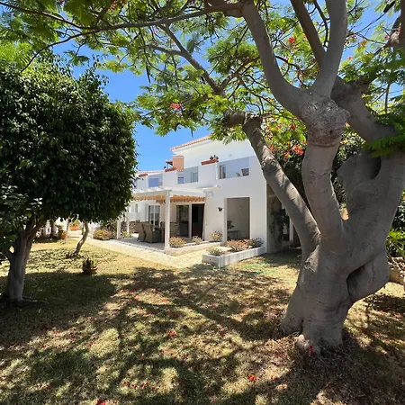 Villa Eden By Altamarhomes *