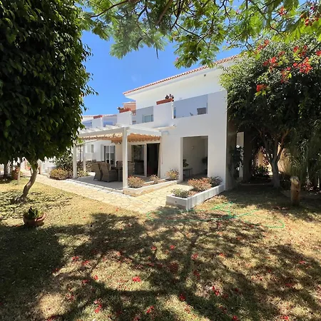 Villa Eden By Altamarhomes *
